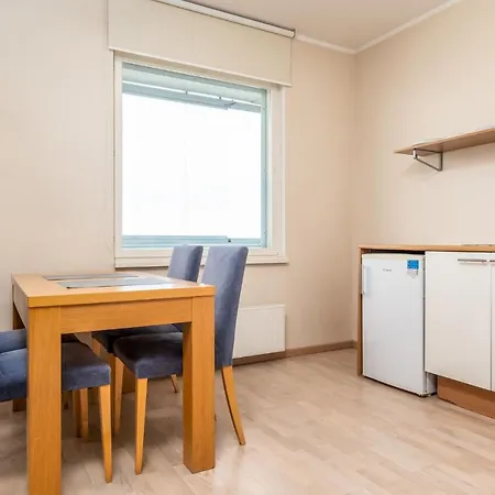 Adelle Viru Keskuses, 9-th Floor Apart Otel 3*
