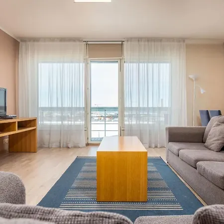 Adelle Viru Keskuses, 9-th Floor شقة فندقية تالين