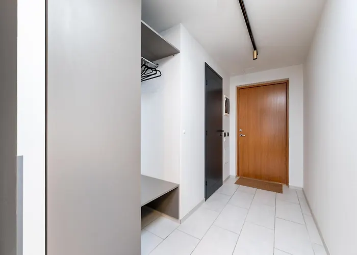 Апарт-отель Adelle Viru Keskuses, 9-th Floor Таллин