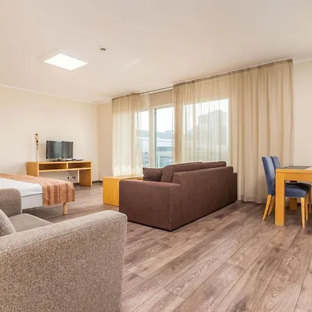 Adelle Viru Keskuses, 9-th Floor