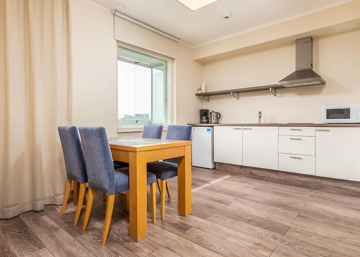 Adelle Viru Keskuses, 9-th Floor 아파트호텔 탈린